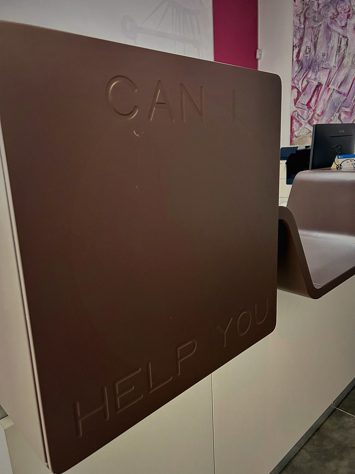 Dettaglio della reception — Can I Help You